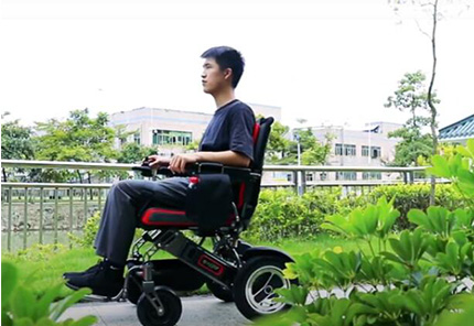 Lekki elektryczny składany dla osób poruszających się na wózkach inwalidzkich-YATTLL YE200 | Jazdy na świeżym powietrzu doświadczenie |